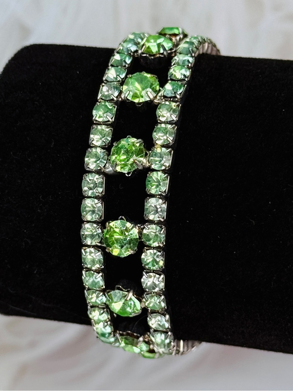 Elegant Silvertone and Green Crystal Stretch Bracelet